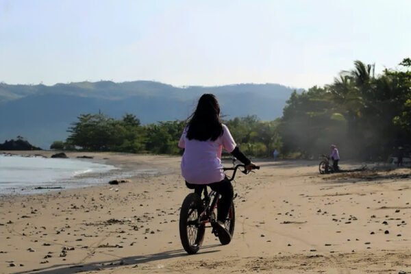 Tidak Apa-Apa, Meski Patah di Beberapa Bagian